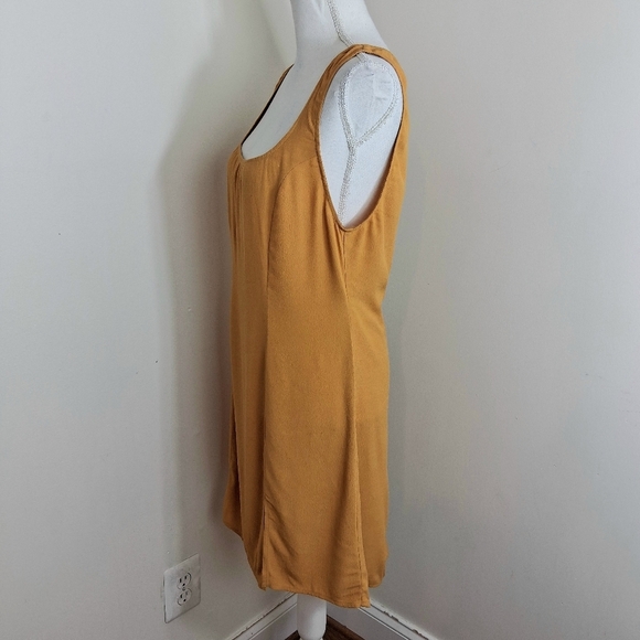 Reformation Tiegan Dress Size 10 NWT - Picture 3 of 7